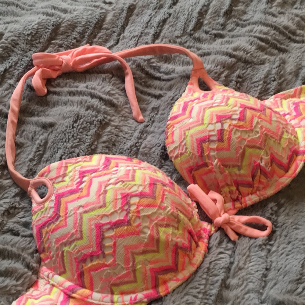 Victoria’s secret bikini top